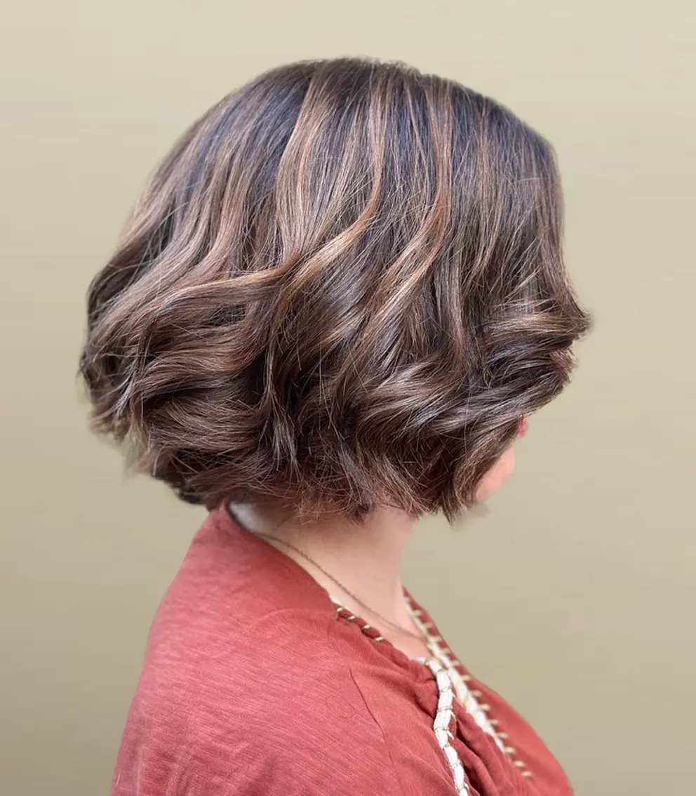 Cheveux balayage marron lumineux réalisé par coloriste Paris 14 La Paris'zen Institut