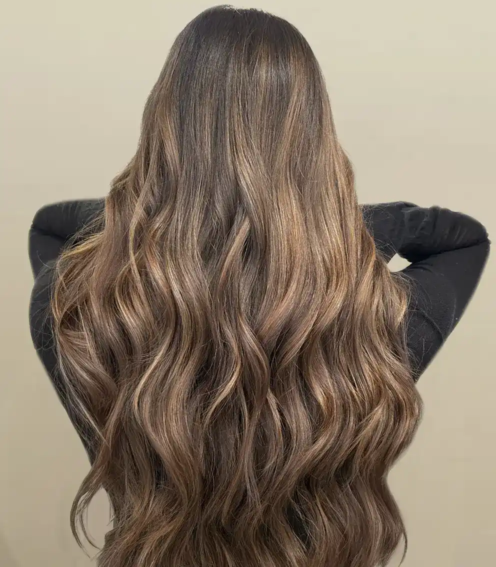 Ombré hair brun élégant réalisé au salon de coiffure Paris 14 La Paris'zen Institut