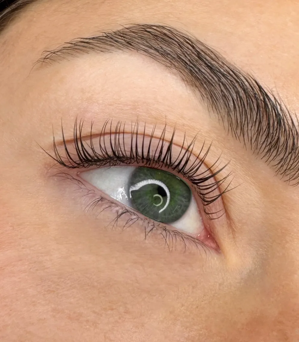 Résultat rehaussement cils teinture lash botox regard intense Paris 14